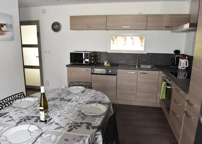 Au Gres Des Vosges Remoneix